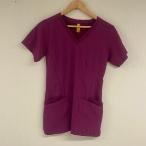 Aero Magenta V Neck Short Sleeve Scrub Top Size XXS